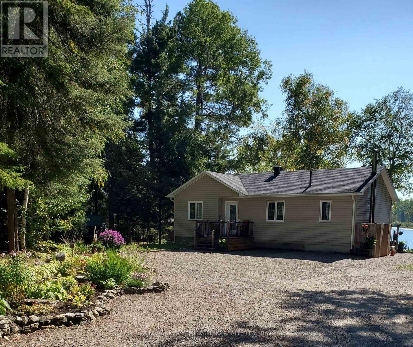 7118 TWIN LAKES ROAD, Timiskaming, Ontario