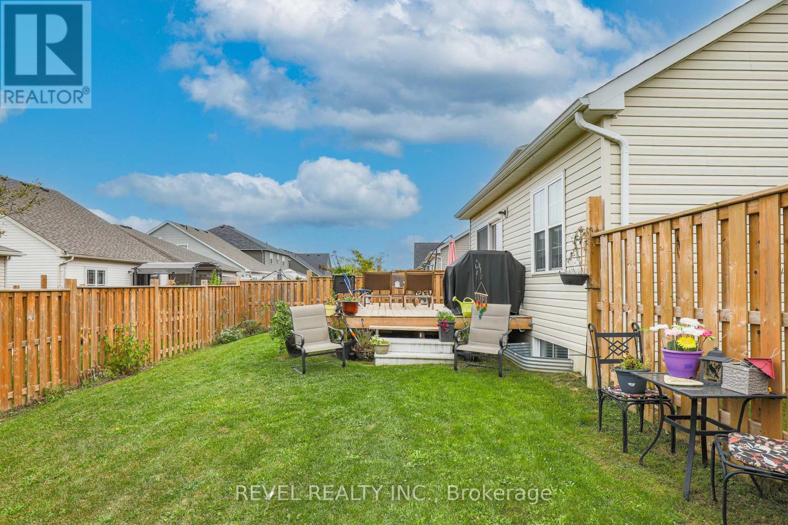 12 Blueberry Lane, Kawartha Lakes (Lindsay), Ontario  K9V 0M2 - Photo 10 - X13146192