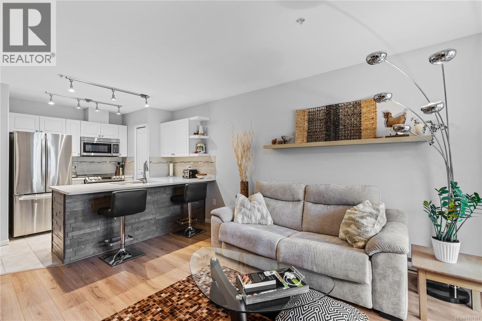 416 29 Songhees Rd, Victoria, British Columbia  V9A 7M6 - Photo 7 - 1037357