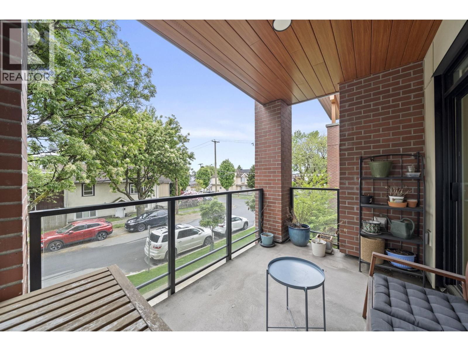 205 2550 Garden Drive, Vancouver, British Columbia  V5N 4X6 - Photo 17 - R3124697