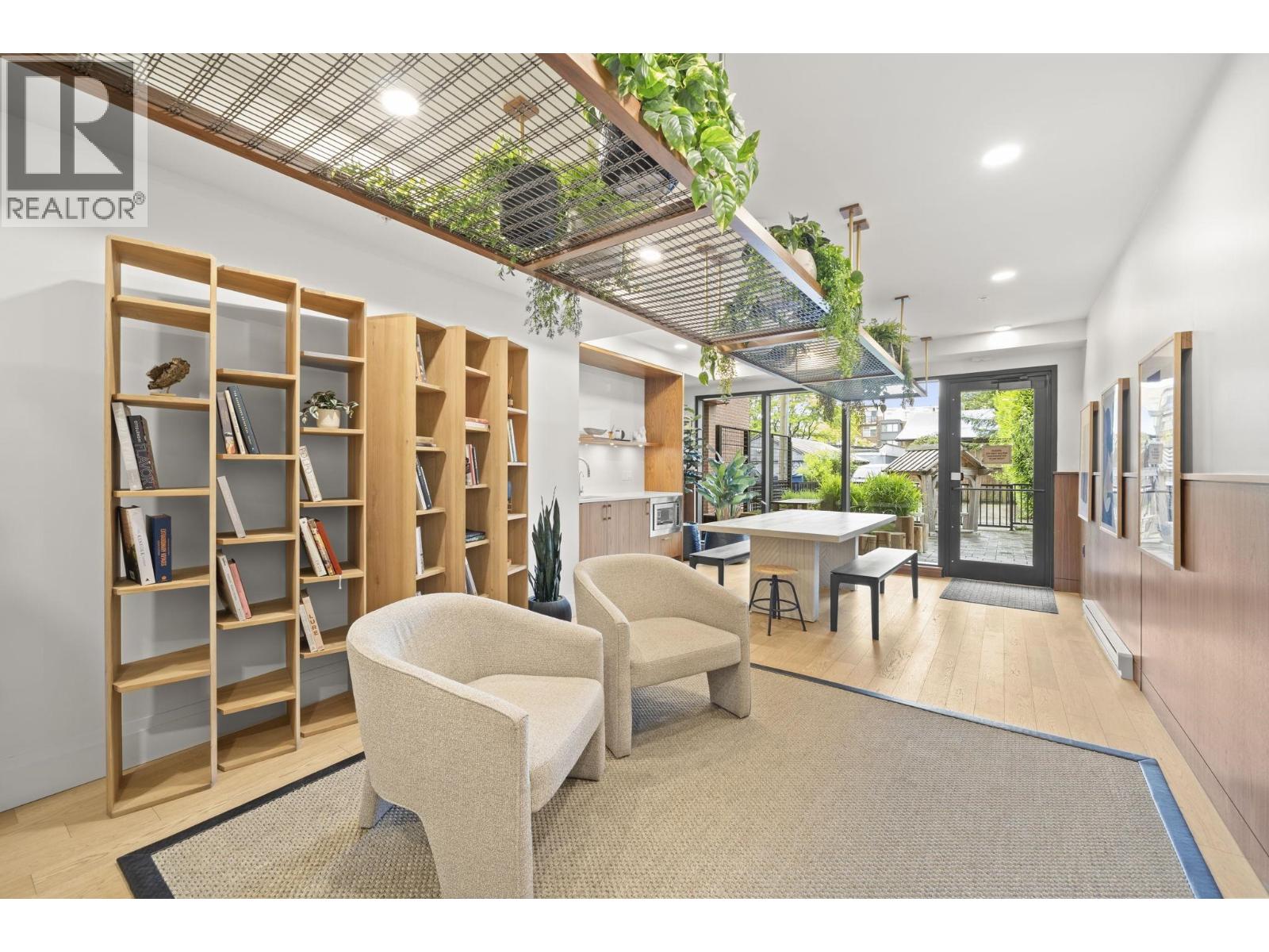 205 2550 Garden Drive, Vancouver, British Columbia  V5N 4X6 - Photo 19 - R3124697