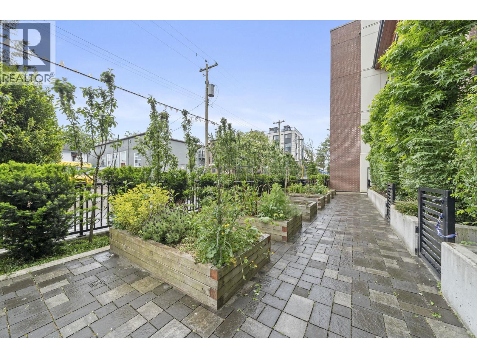 205 2550 Garden Drive, Vancouver, British Columbia  V5N 4X6 - Photo 22 - R3124697