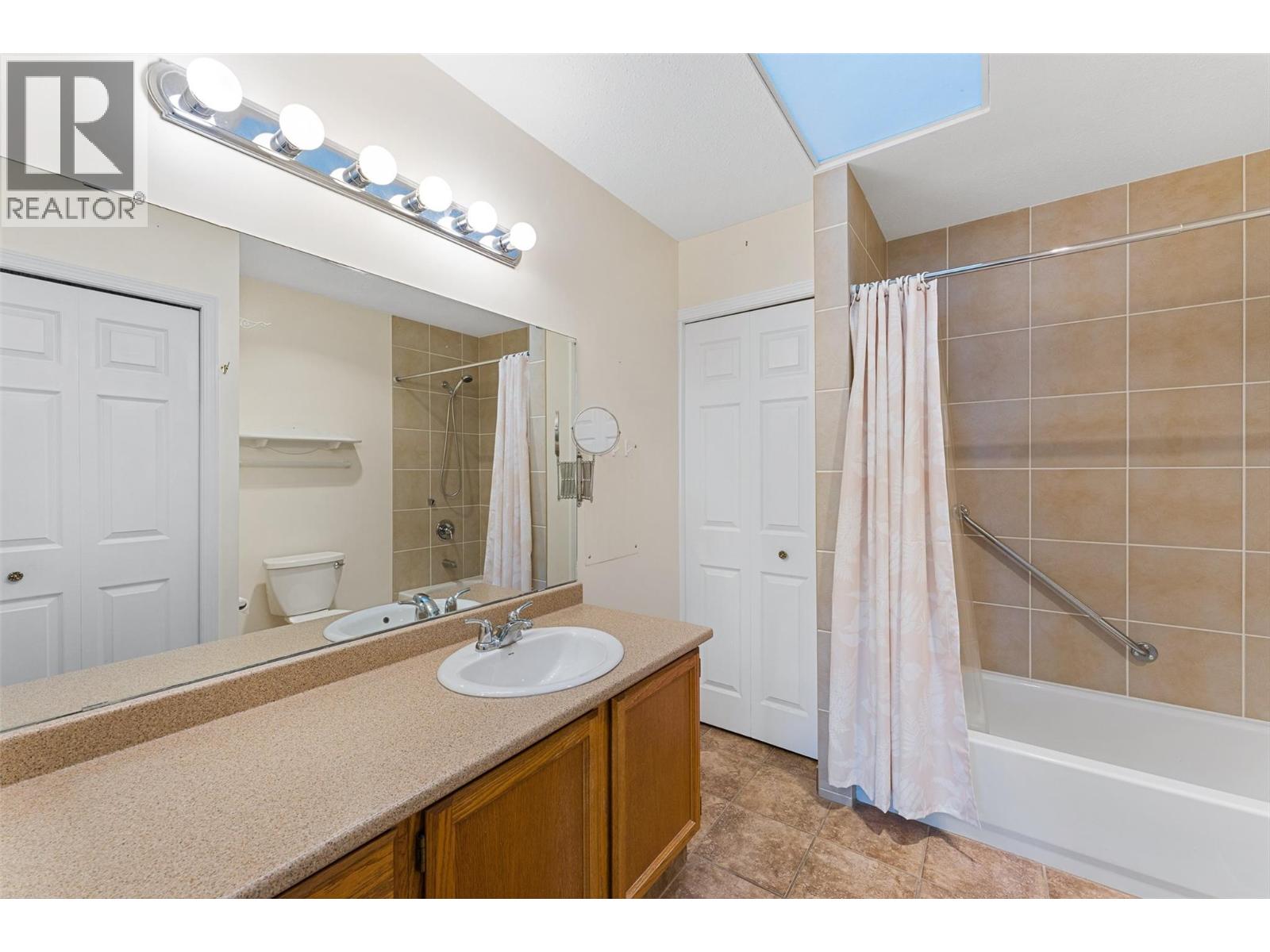 2200 Gordon Drive Unit# 33, Kelowna, British Columbia  V1Y 8T7 - Photo 11 - 10387937