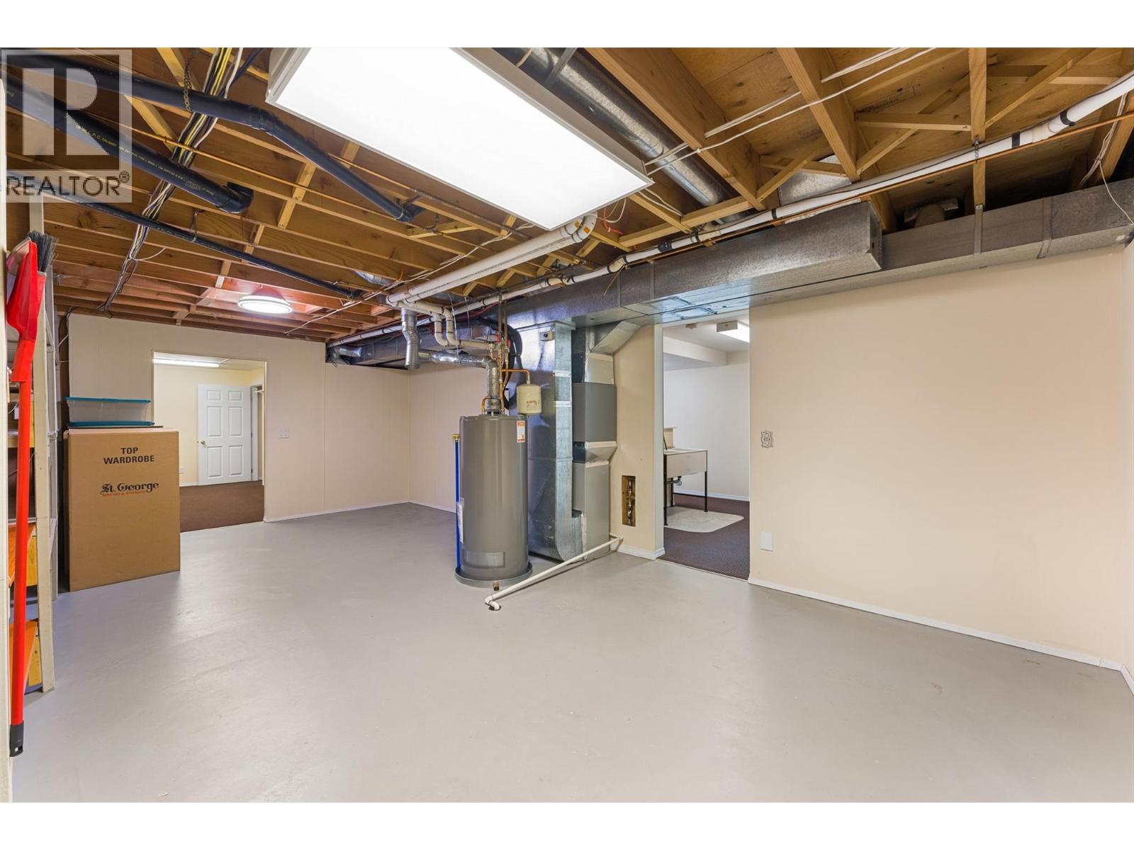 2200 Gordon Drive Unit# 33, Kelowna, British Columbia  V1Y 8T7 - Photo 36 - 10387937