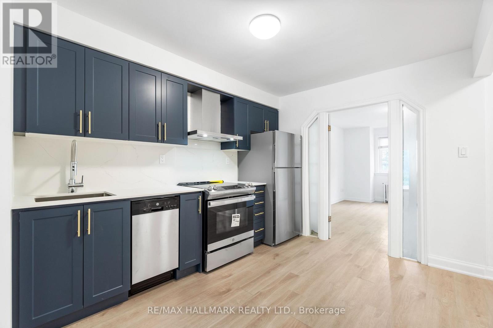 Unit A - 346 Merton Street, Toronto, Ontario  M4S 1B3 - Photo 7 - C13146172