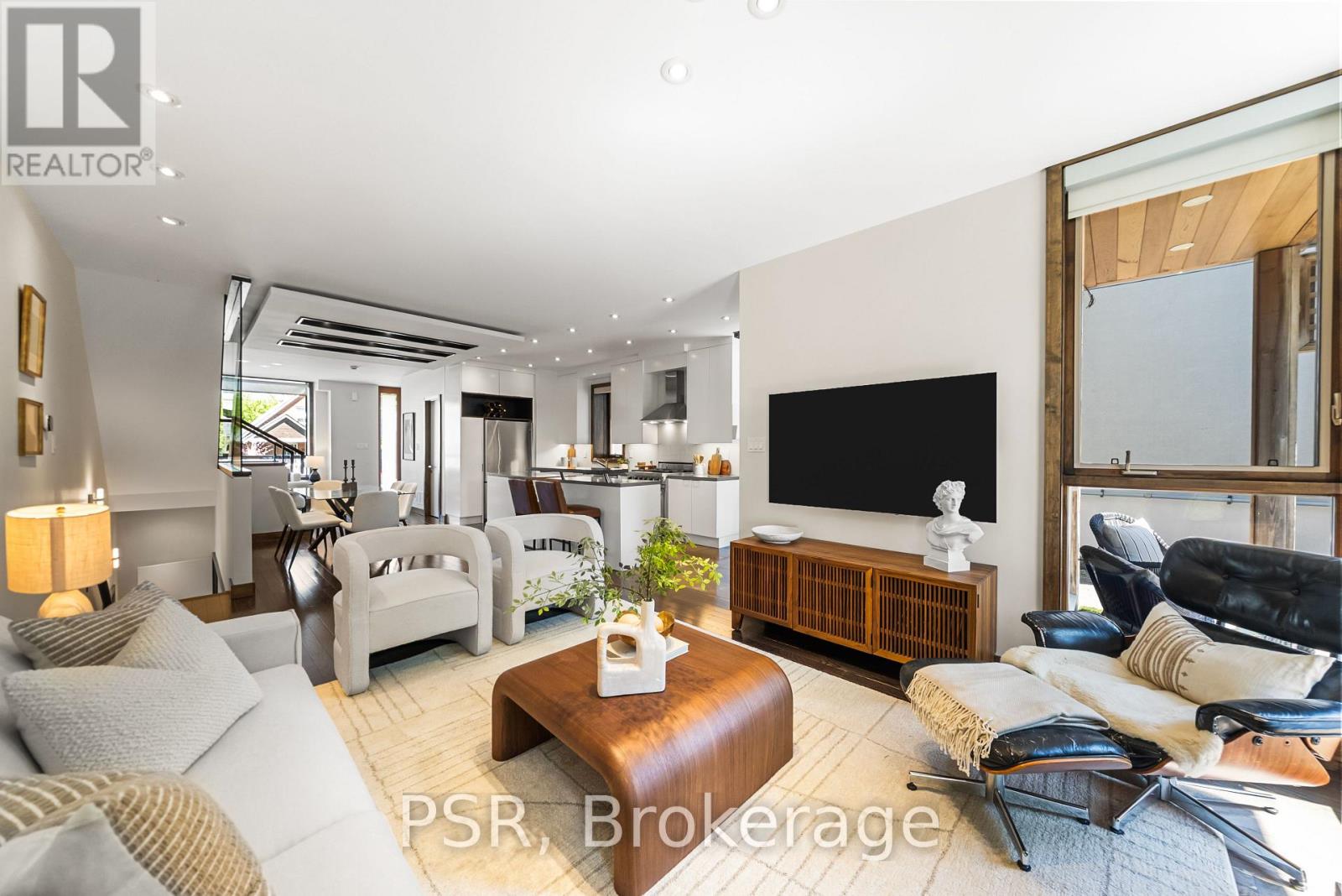 444 Winnett Avenue, Toronto, Ontario  M6C 3M4 - Photo 11 - C13146210