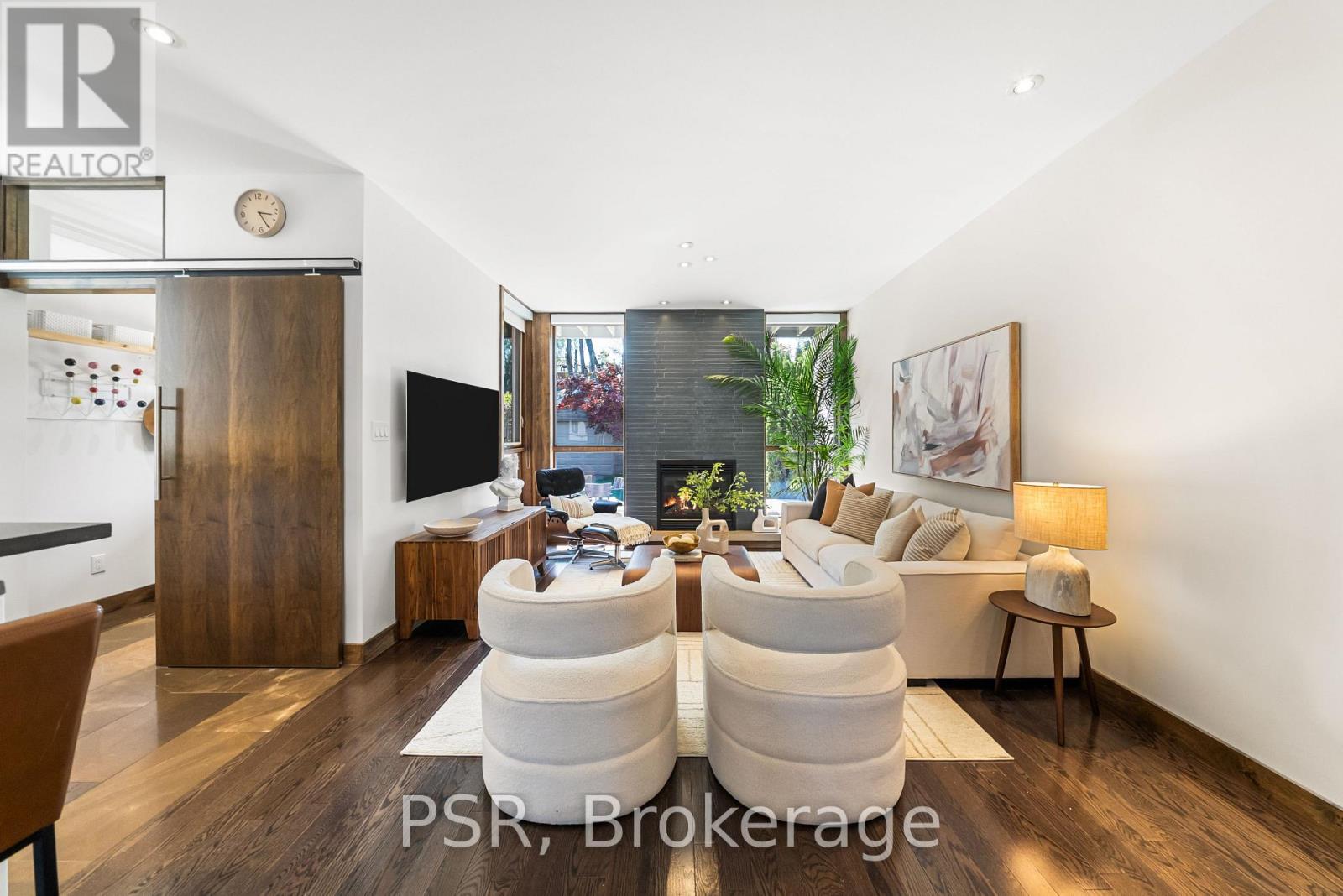 444 Winnett Avenue, Toronto, Ontario  M6C 3M4 - Photo 13 - C13146210