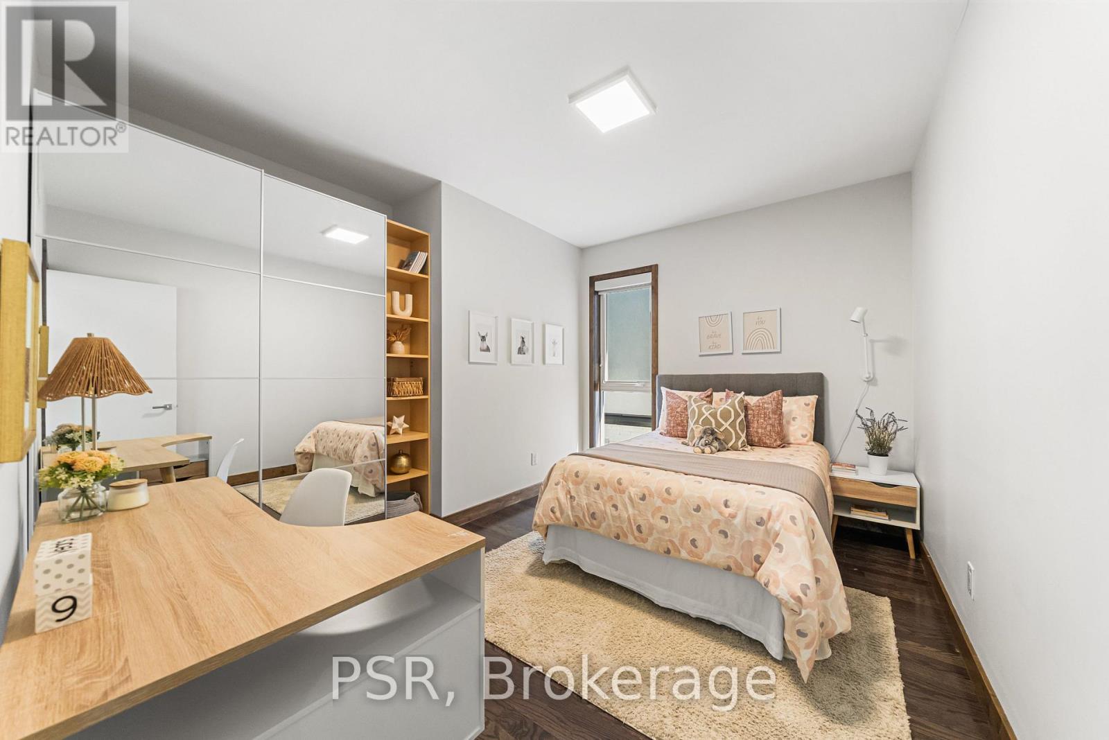 444 Winnett Avenue, Toronto, Ontario  M6C 3M4 - Photo 24 - C13146210