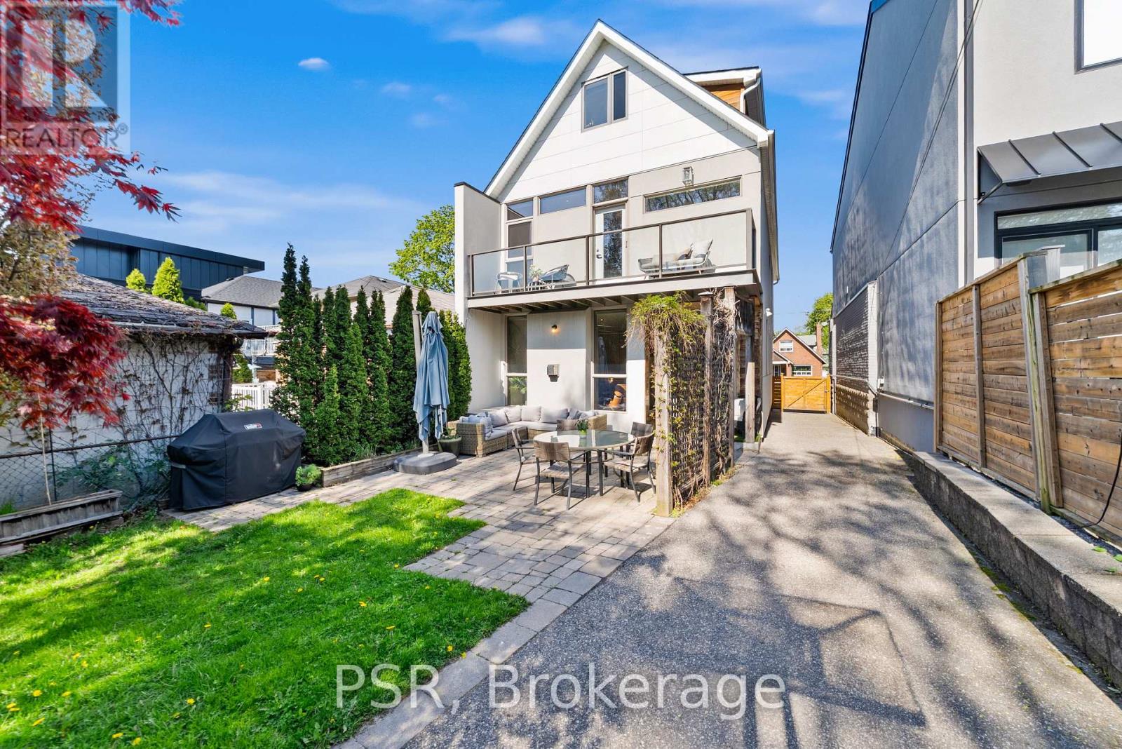 444 Winnett Avenue, Toronto, Ontario  M6C 3M4 - Photo 42 - C13146210