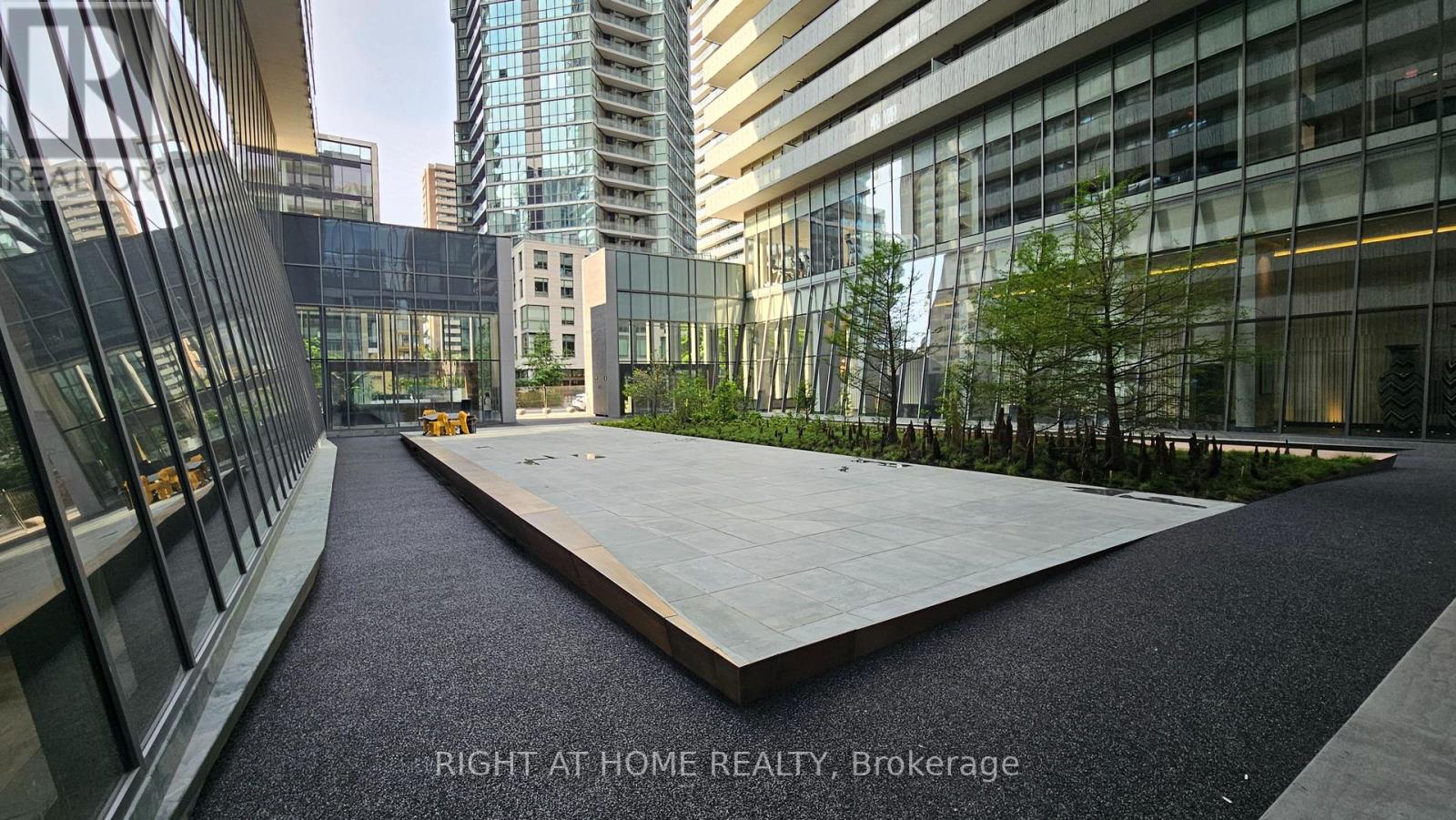 3405 - 50 Charles Street E, Toronto, Ontario  M4Y 0C3 - Photo 4 - C13146318