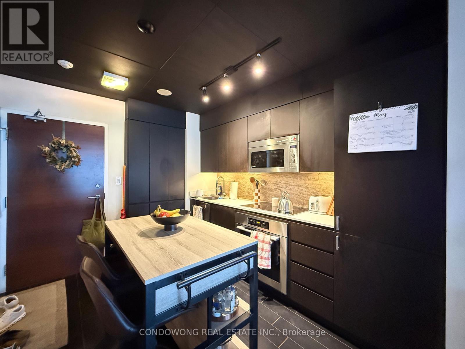 837 - 15 Iceboat Terrace, Toronto, Ontario  M5V 4A5 - Photo 4 - C13146378