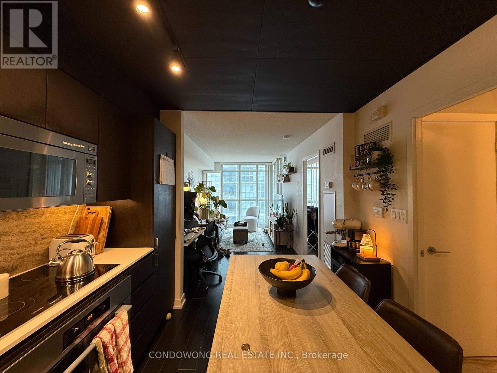 837 - 15 Iceboat Terrace, Toronto, Ontario  M5V 4A5 - Photo 5 - C13146378