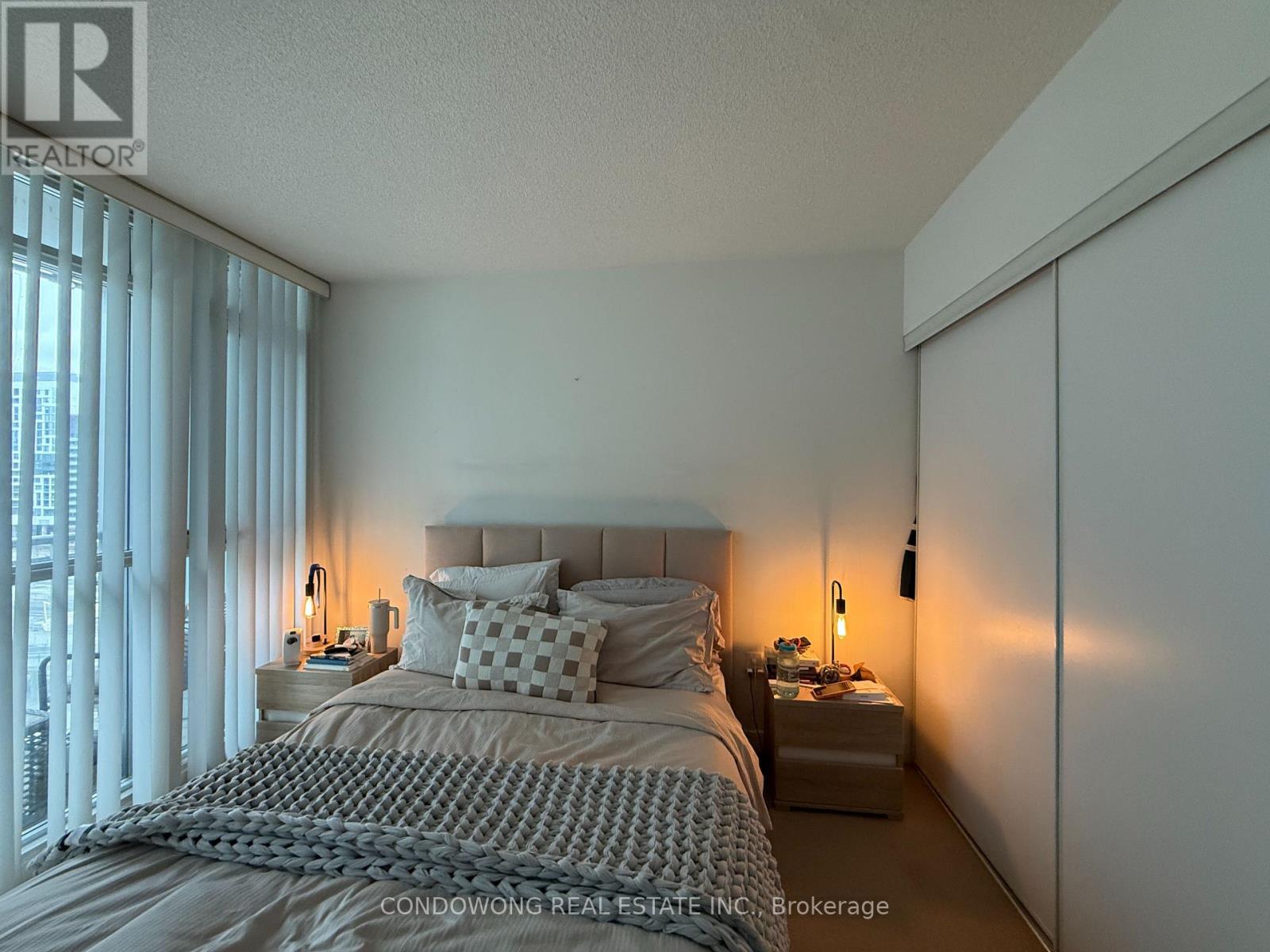 837 - 15 Iceboat Terrace, Toronto, Ontario  M5V 4A5 - Photo 7 - C13146378