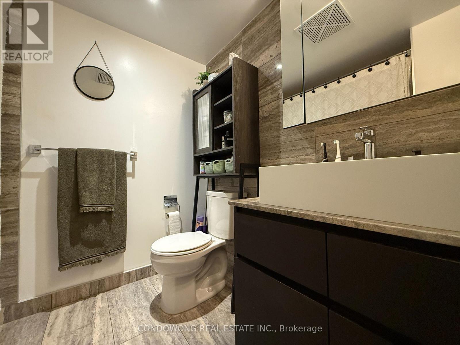 837 - 15 Iceboat Terrace, Toronto, Ontario  M5V 4A5 - Photo 9 - C13146378