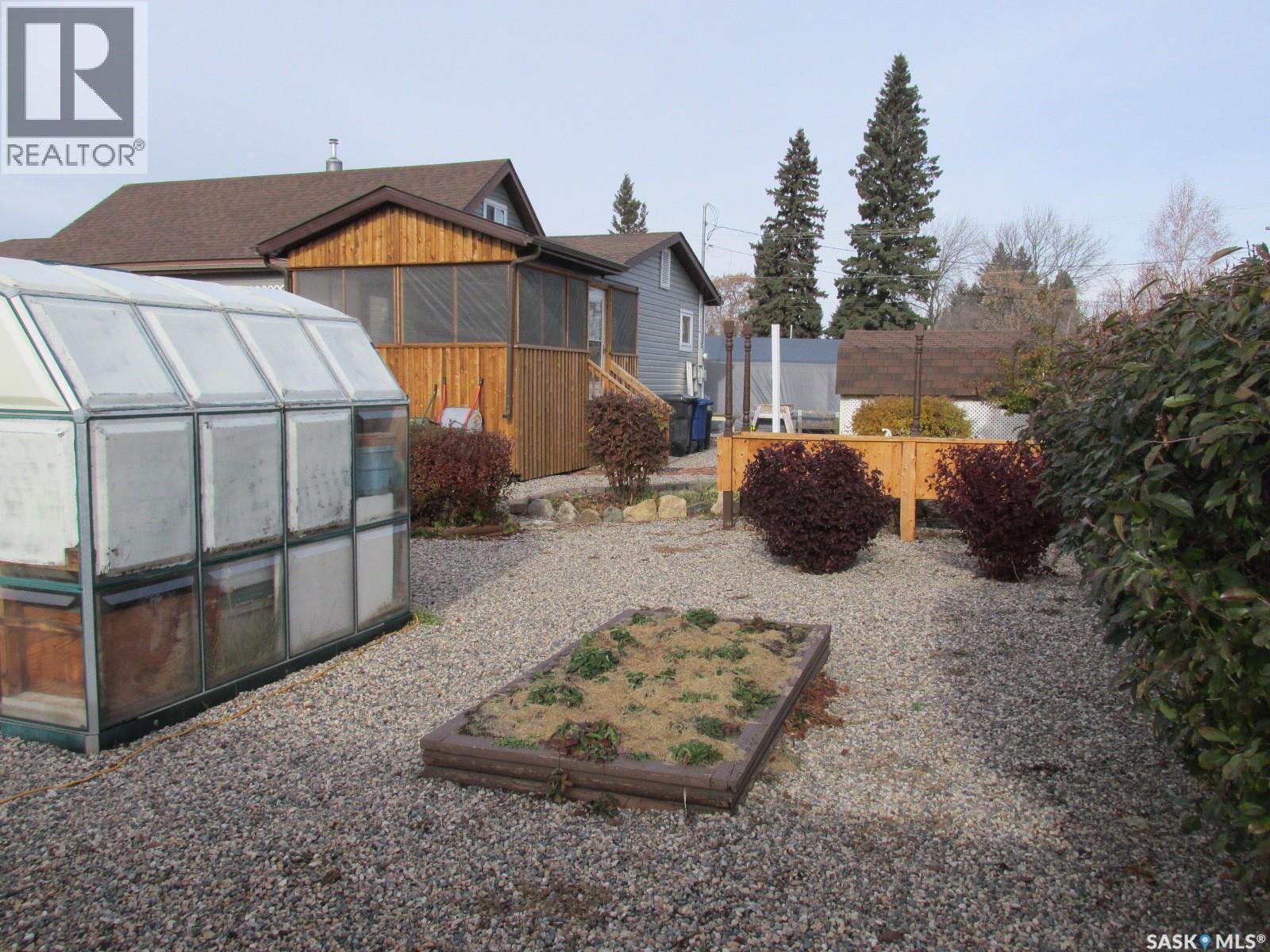 302 Rustad Avenue, White Fox, Saskatchewan  S0J 3B0 - Photo 11 - SK036440