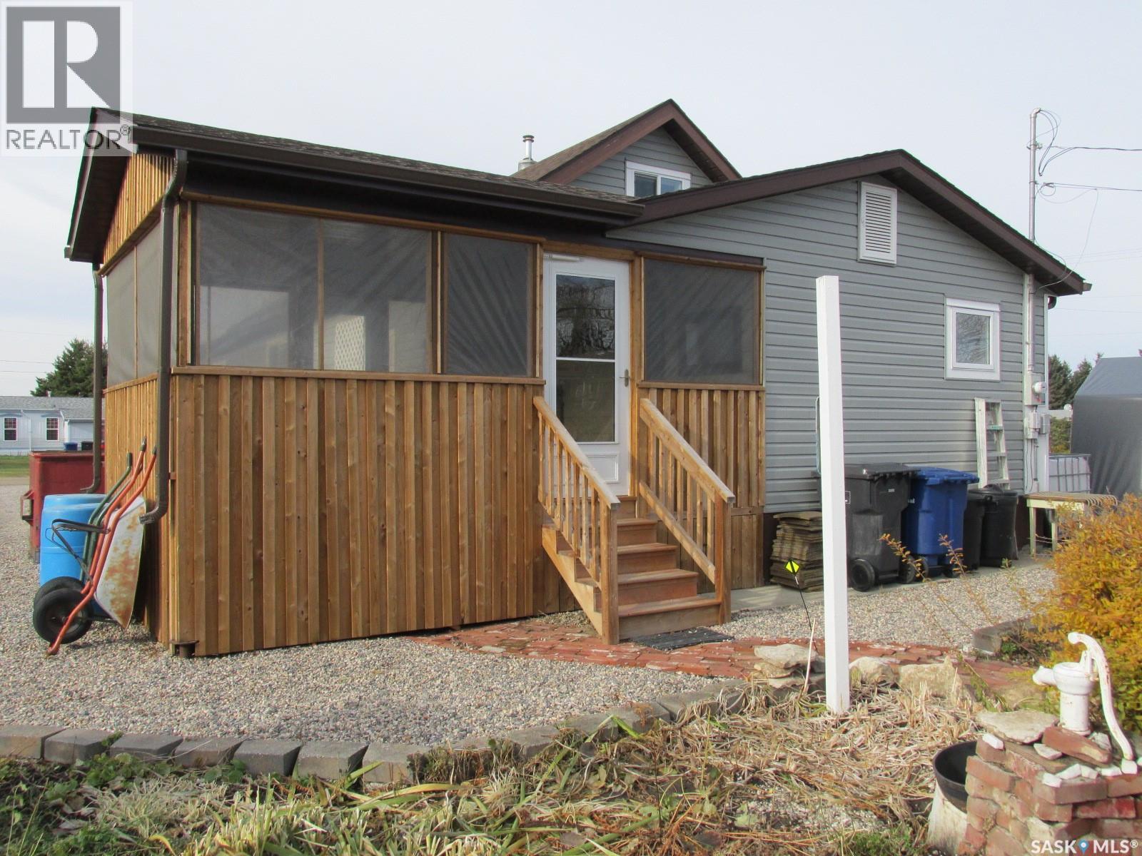 302 Rustad Avenue, White Fox, Saskatchewan  S0J 3B0 - Photo 13 - SK036440