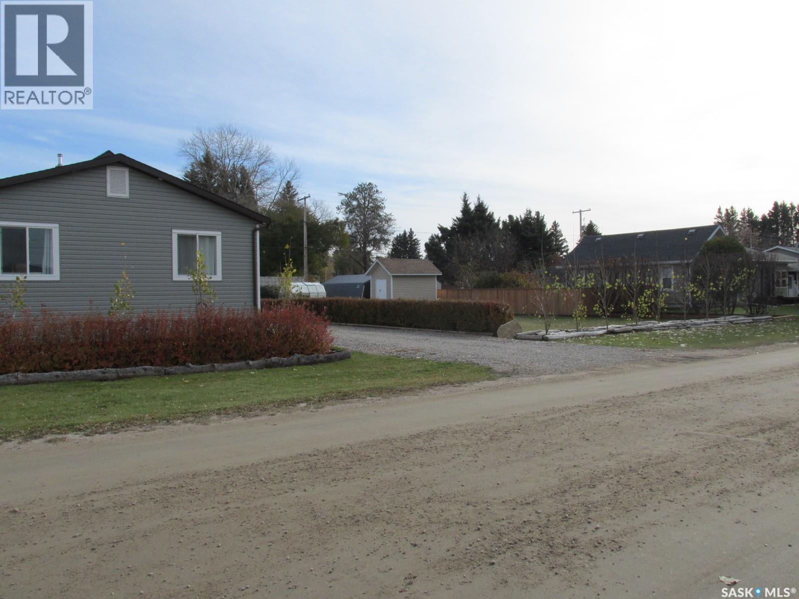 302 Rustad Avenue, White Fox, Saskatchewan  S0J 3B0 - Photo 6 - SK036440