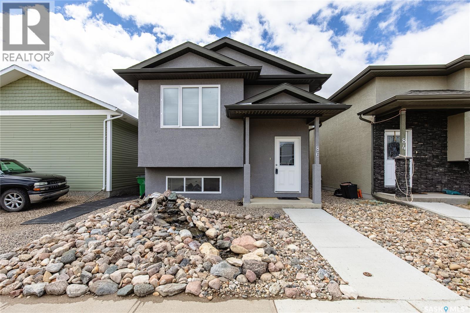 86 Brigham Road, Moose Jaw, Saskatchewan  S6K 0A7 - Photo 3 - SK036388