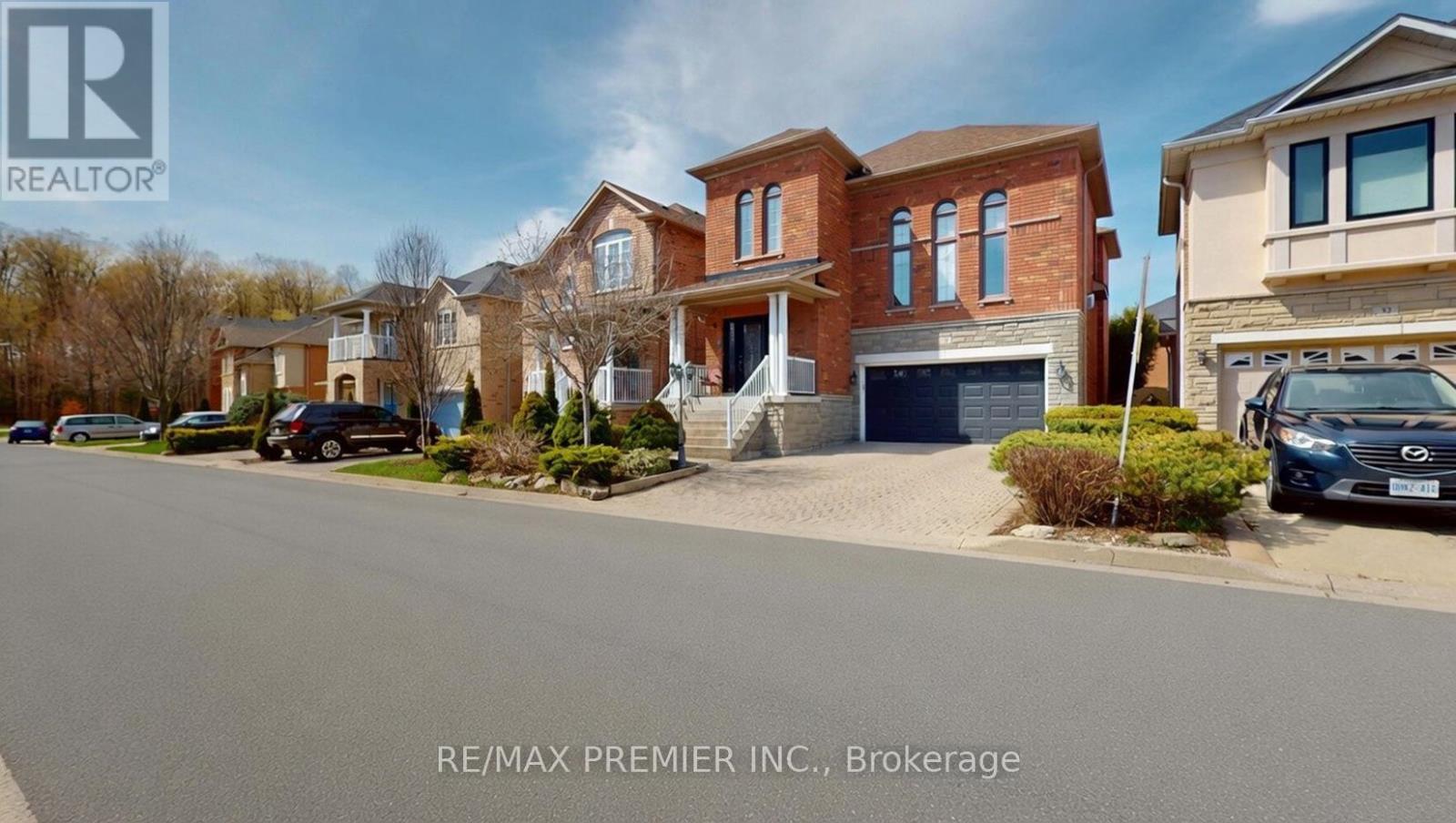 28 OSPREY DRIVE, Vaughan, Ontario
