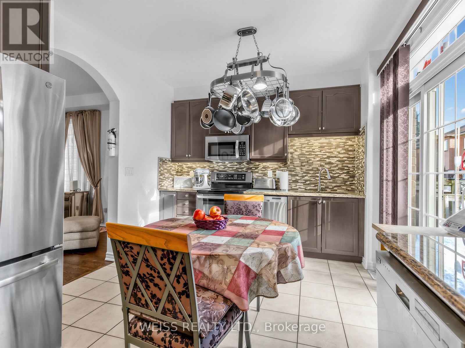 446 Lady Nadia Drive, Vaughan, Ontario  L6A 4G3 - Photo 17 - N13146290