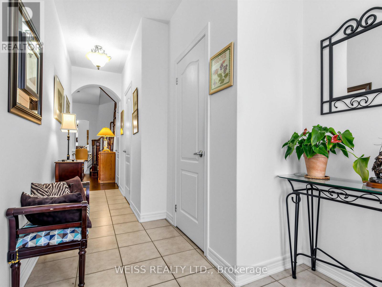 446 Lady Nadia Drive, Vaughan, Ontario  L6A 4G3 - Photo 3 - N13146290