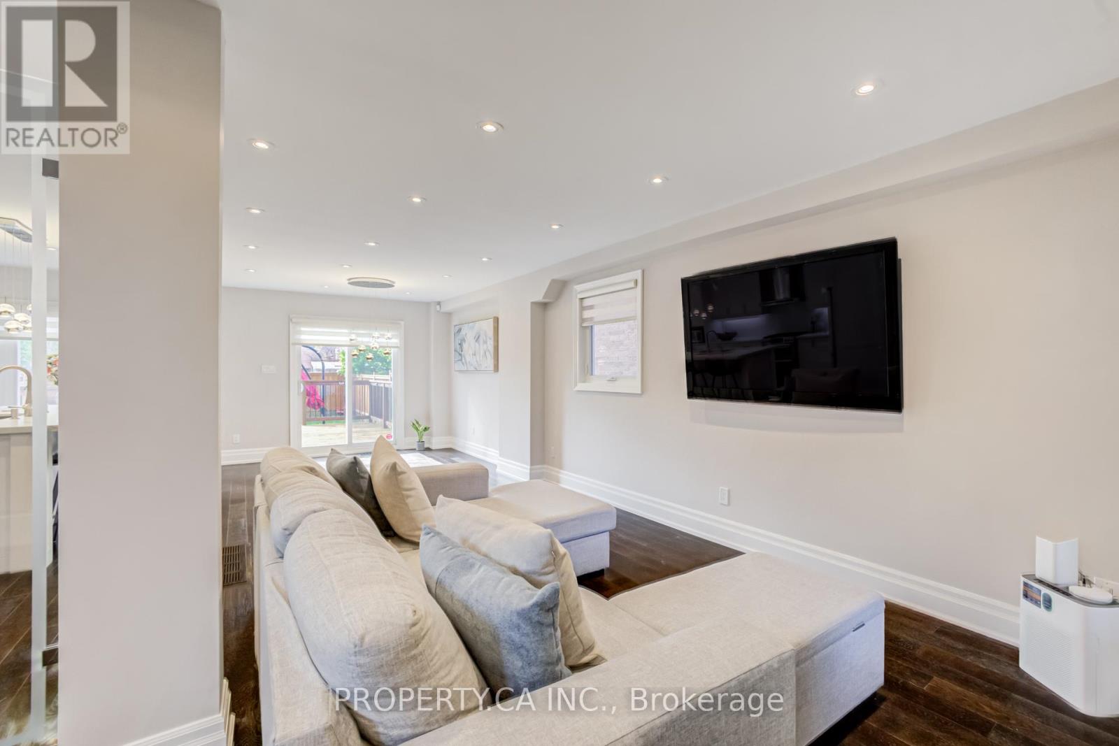 150 Brookmill Drive, Vaughan, Ontario  L4J 6M2 - Photo 8 - N13146320
