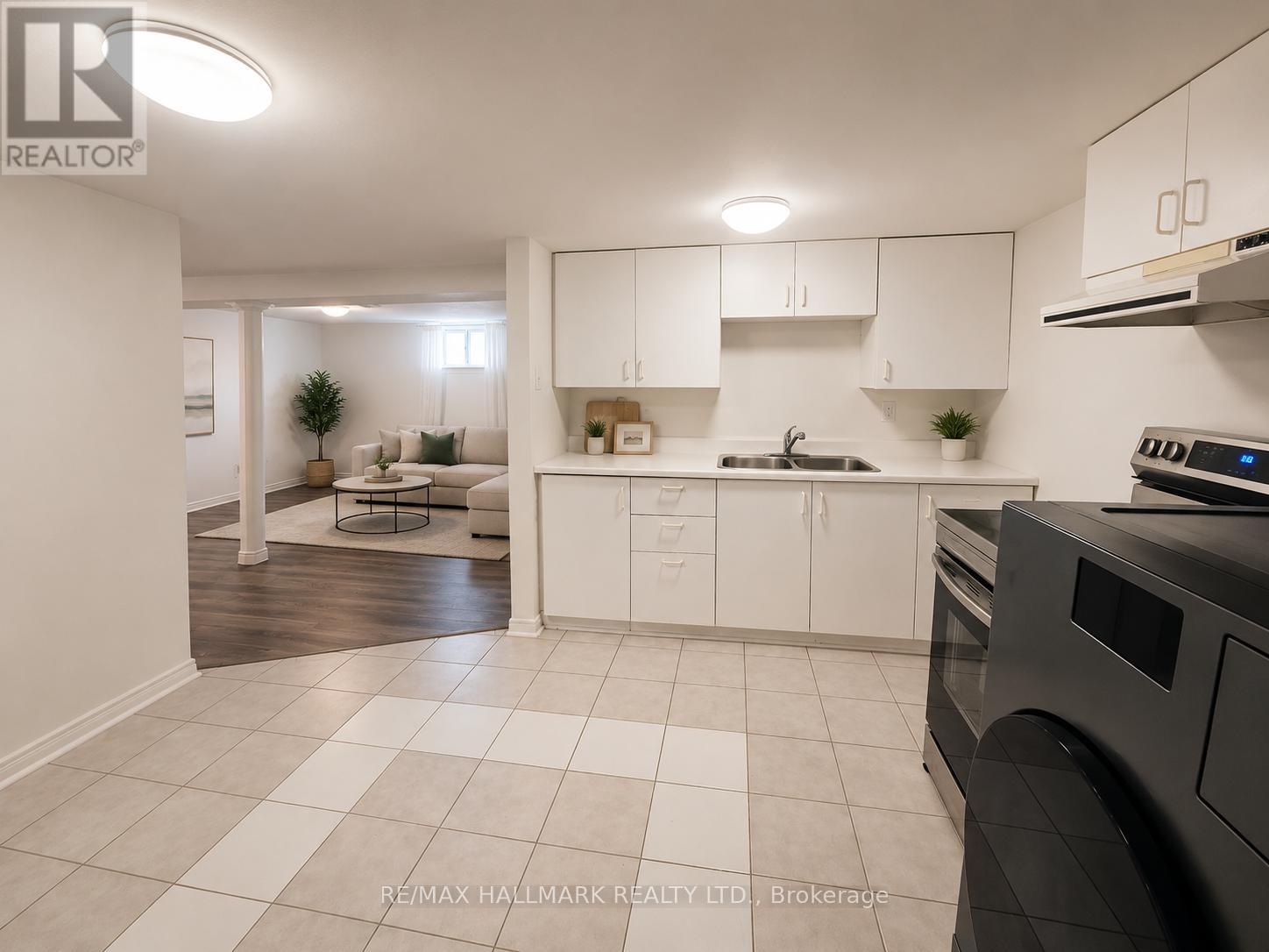 Bsmt - 245 Axminster Drive, Richmond Hill, Ontario  L4C 2W2 - Photo 3 - N13146388