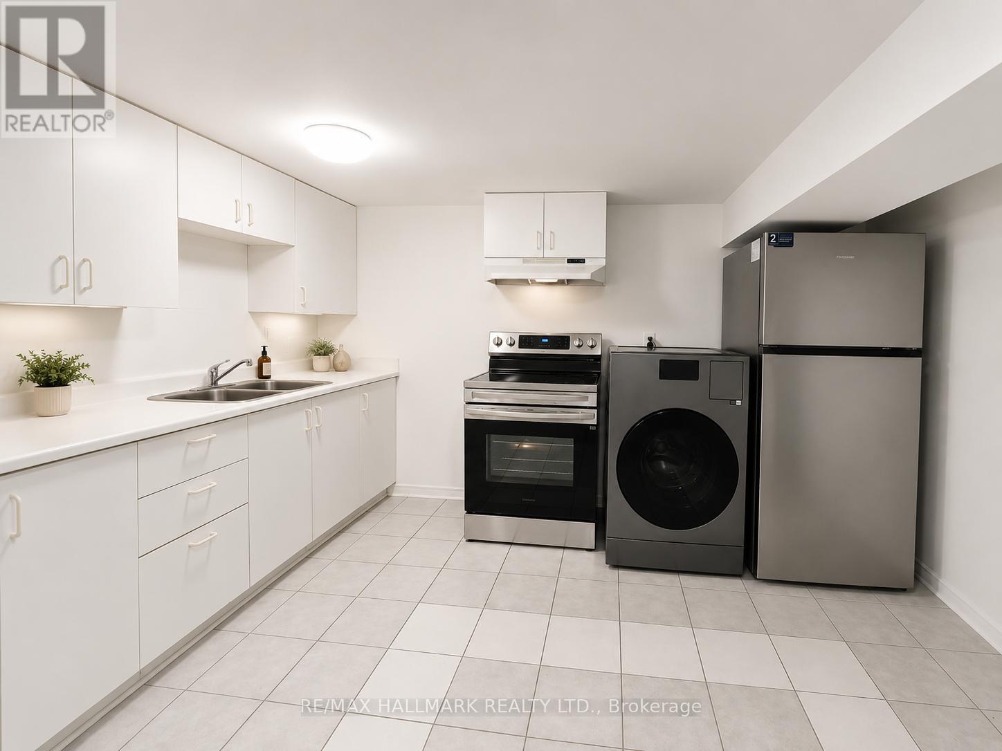 Bsmt - 245 Axminster Drive, Richmond Hill, Ontario  L4C 2W2 - Photo 4 - N13146388