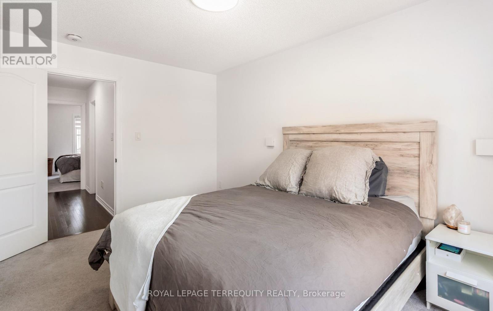 10 Deneb Street, Barrie (Ardagh), Ontario  L4M 0K6 - Photo 16 - S13146212
