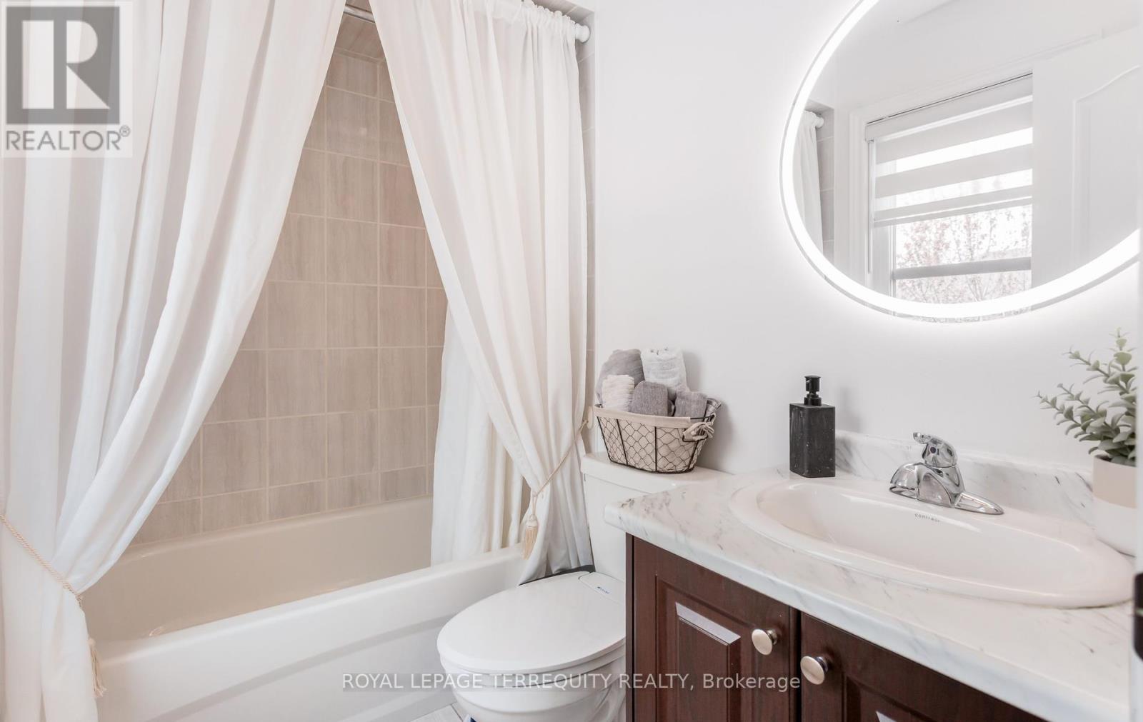 10 Deneb Street, Barrie (Ardagh), Ontario  L4M 0K6 - Photo 18 - S13146212