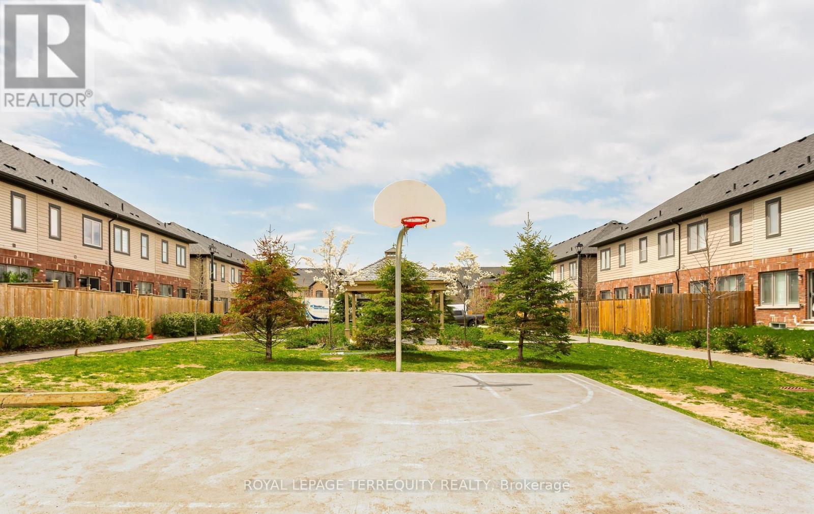 10 Deneb Street, Barrie (Ardagh), Ontario  L4M 0K6 - Photo 31 - S13146212