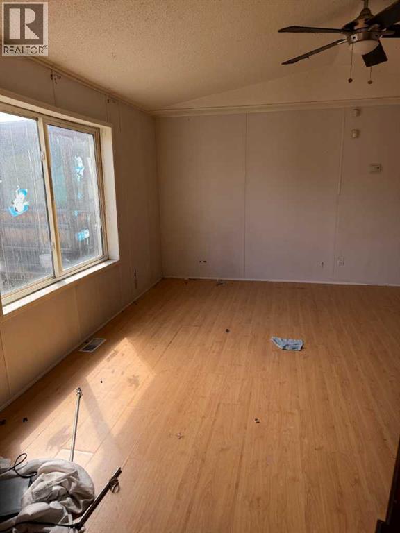 84, 1101 84 Street NE, Calgary, Alberta  T2A 7X2 - Photo 2 - A2256016