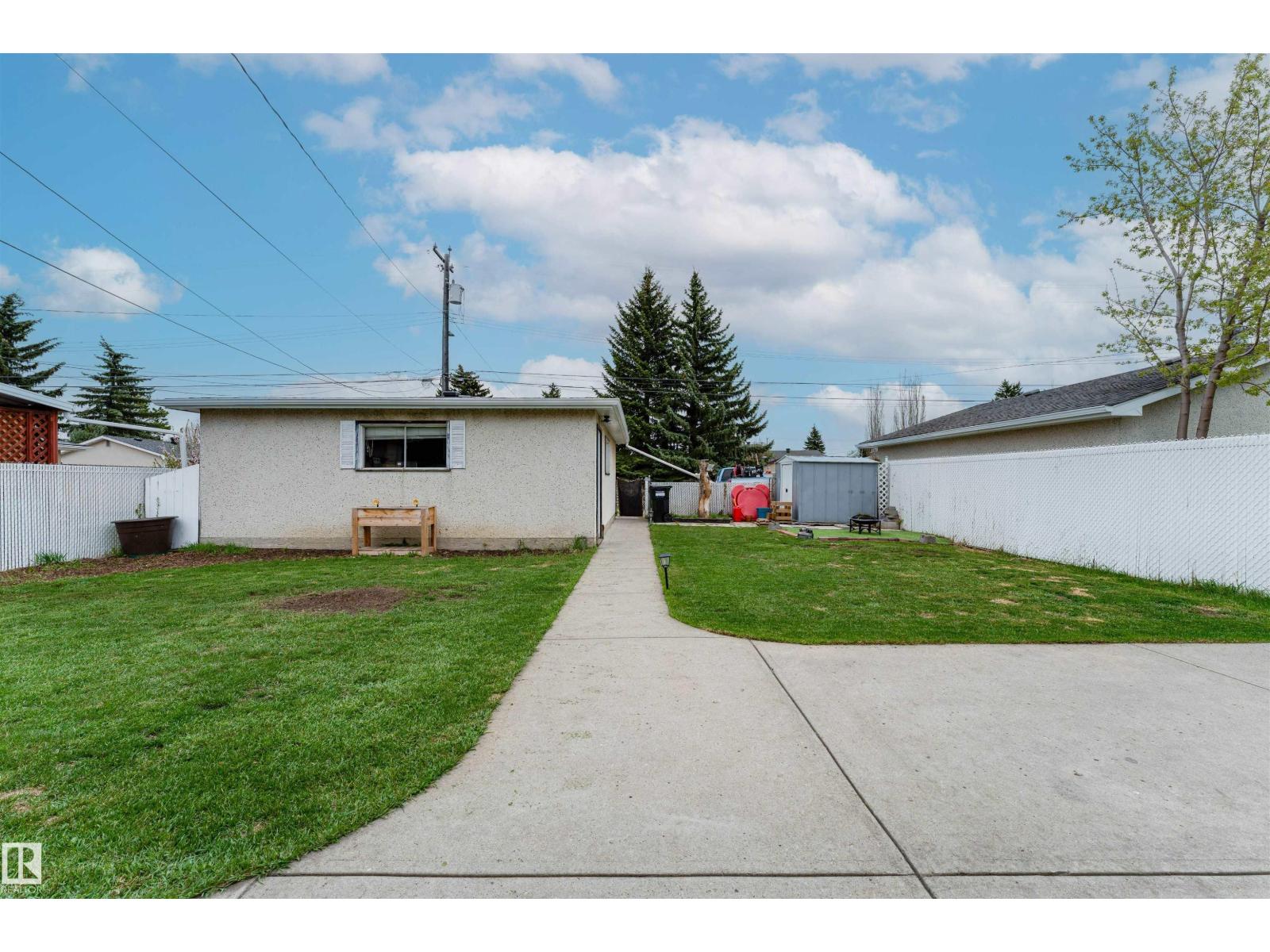 13231 74 St Nw, Edmonton, Alberta  T5C 0X3 - Photo 2 - E4488628