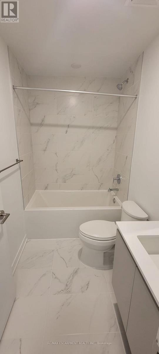 734 - 395 Dundas Street W, Oakville, Ontario  L6M 4M2 - Photo 5 - W13146134