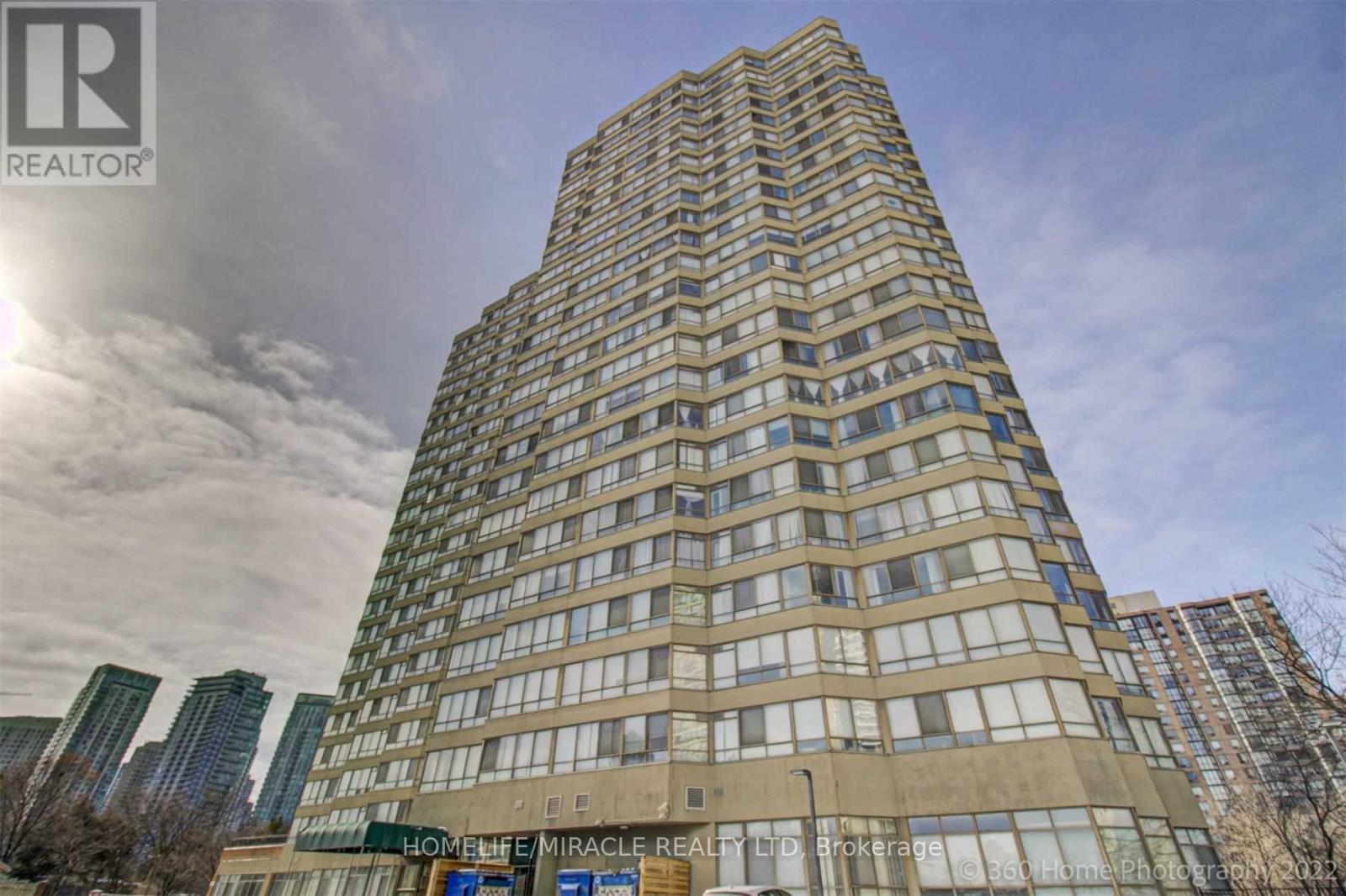 804b - 3605 Kariya Drive, Mississauga, Ontario  L5B 3J2 - Photo 1 - W13146196