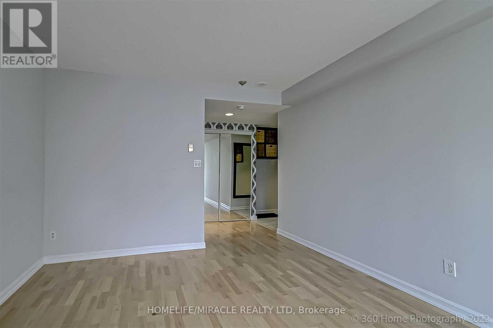 804b - 3605 Kariya Drive, Mississauga, Ontario  L5B 3J2 - Photo 6 - W13146196