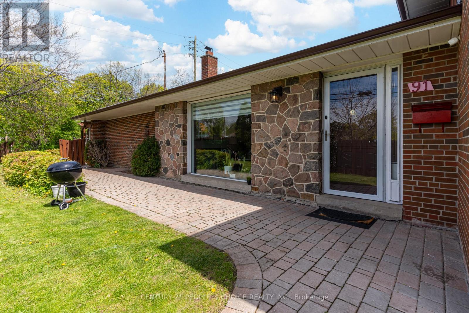 91 Golfdown Drive, Toronto, Ontario  M9W 2H9 - Photo 5 - W13146216