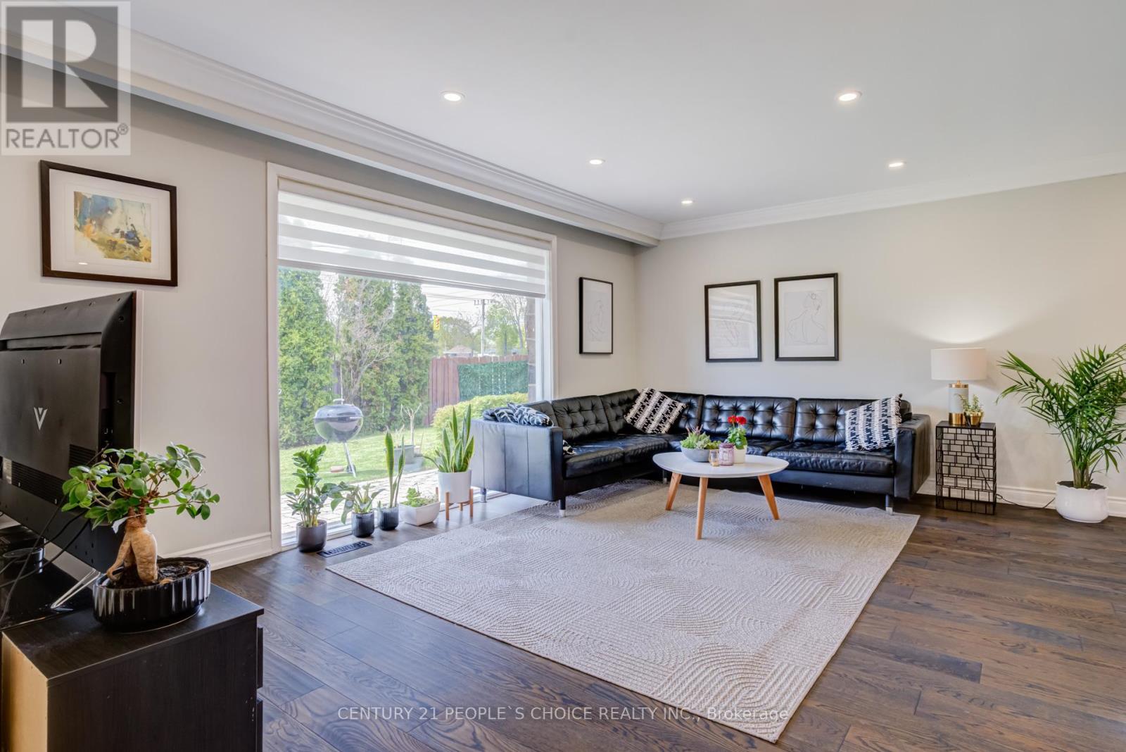 91 Golfdown Drive, Toronto, Ontario  M9W 2H9 - Photo 6 - W13146216