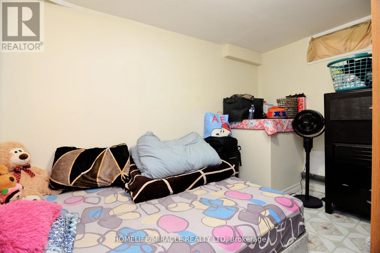 7 Sophia Street, Brampton, Ontario  L6V 1T8 - Photo 22 - W13146218