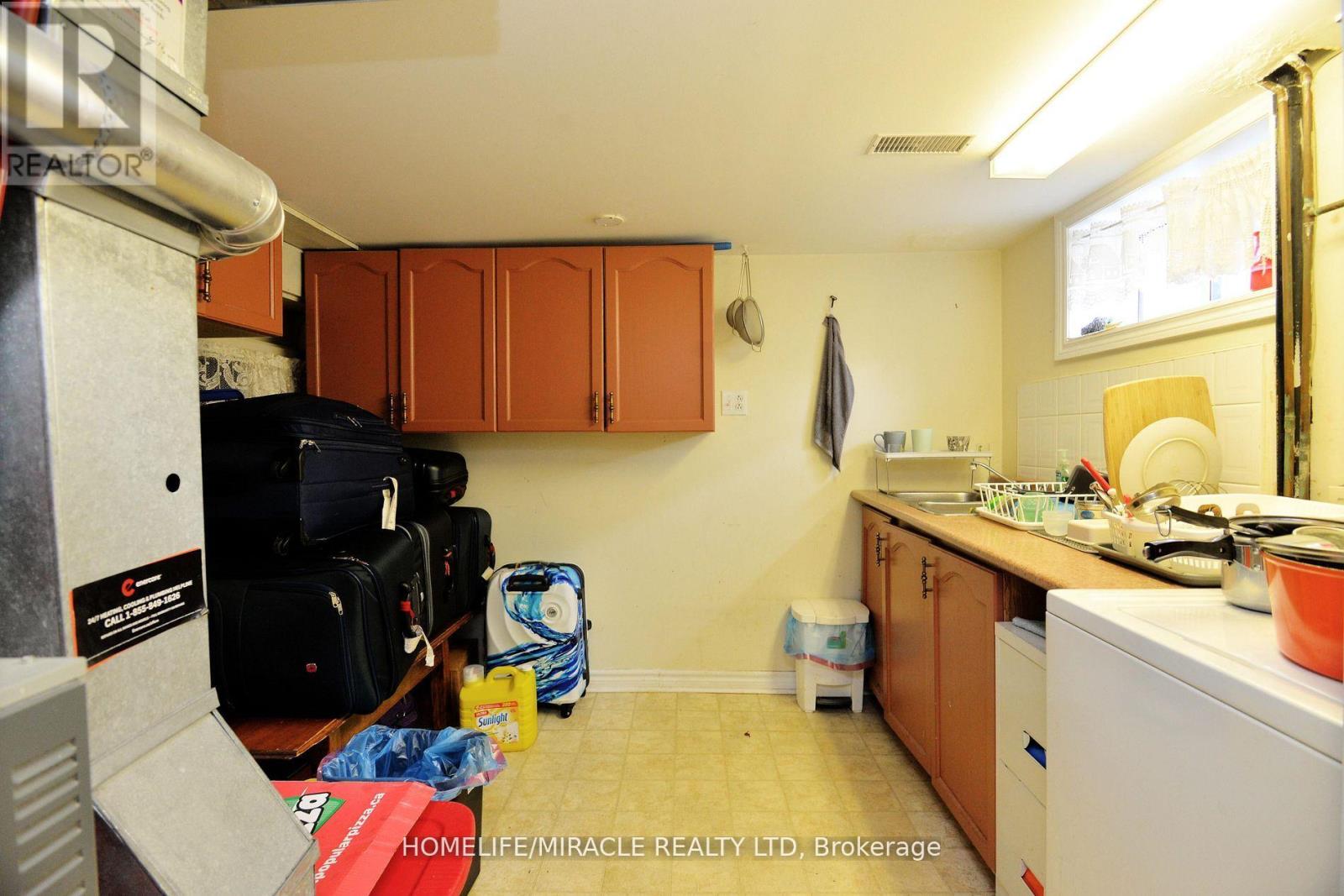 7 Sophia Street, Brampton, Ontario  L6V 1T8 - Photo 35 - W13146218