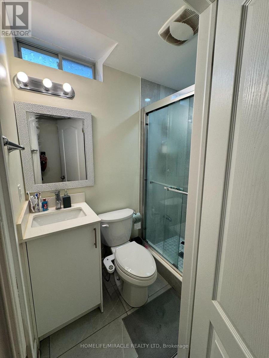 Unit 2-Bsmt - 120 Viceroy Crescent, Brampton, Ontario  L7A 1V4 - Photo 10 - W13146272