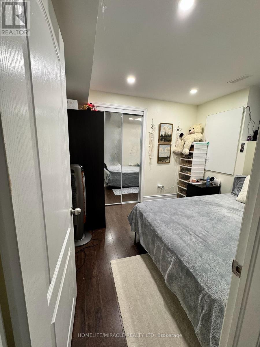 Unit 2-Bsmt - 120 Viceroy Crescent, Brampton, Ontario  L7A 1V4 - Photo 16 - W13146272