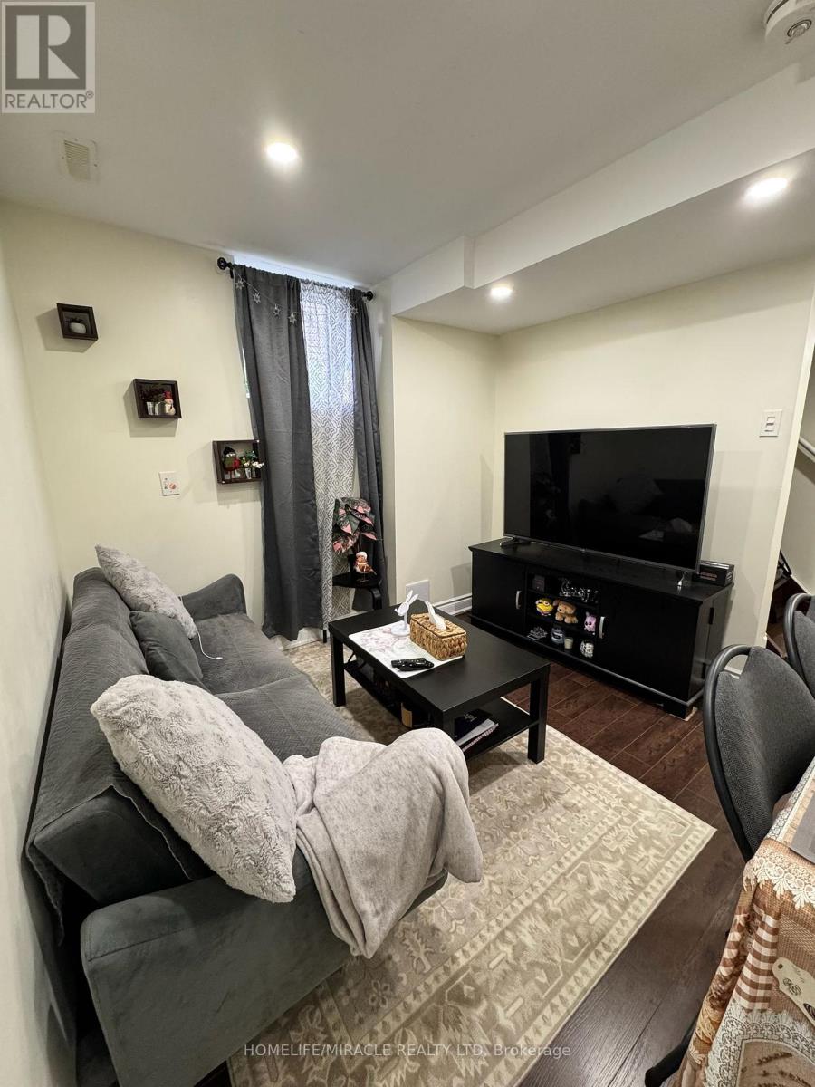 Unit 2-Bsmt - 120 Viceroy Crescent, Brampton, Ontario  L7A 1V4 - Photo 17 - W13146272