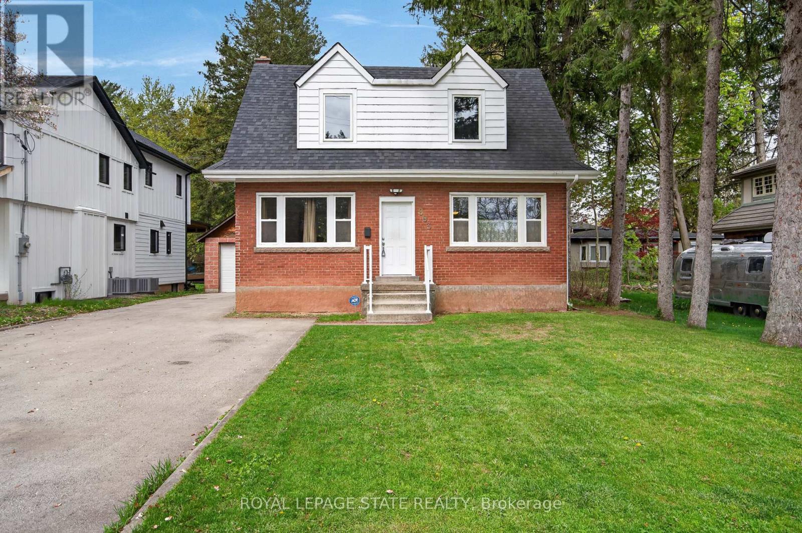 893 Lasalle Park Road, Burlington, Ontario  L7T 1M6 - Photo 2 - W13146310