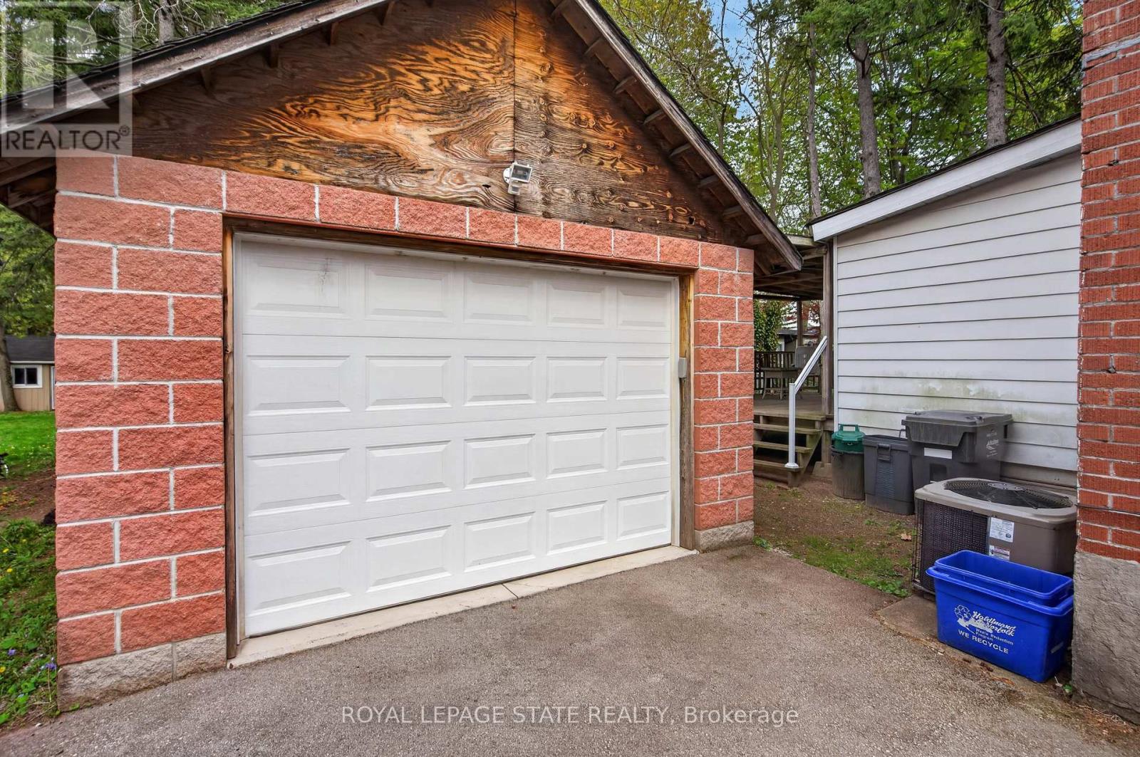 893 Lasalle Park Road, Burlington, Ontario  L7T 1M6 - Photo 32 - W13146310
