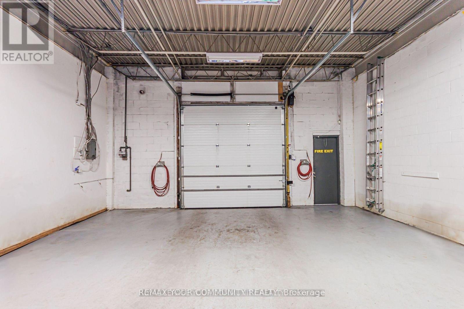 9 - 66 Milvan Drive, Toronto, Ontario M9L 1Z2 - Photo 4 - W13146376