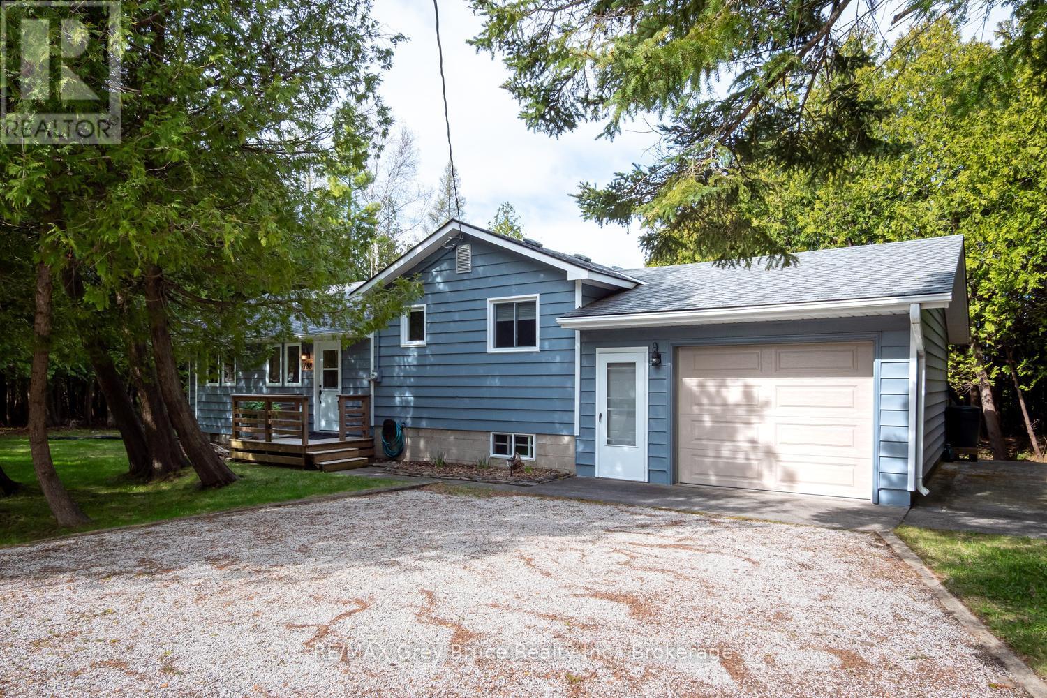 188 Bay Street, South Bruce Peninsula, Ontario  N0H 2T0 - Photo 3 - X13145546