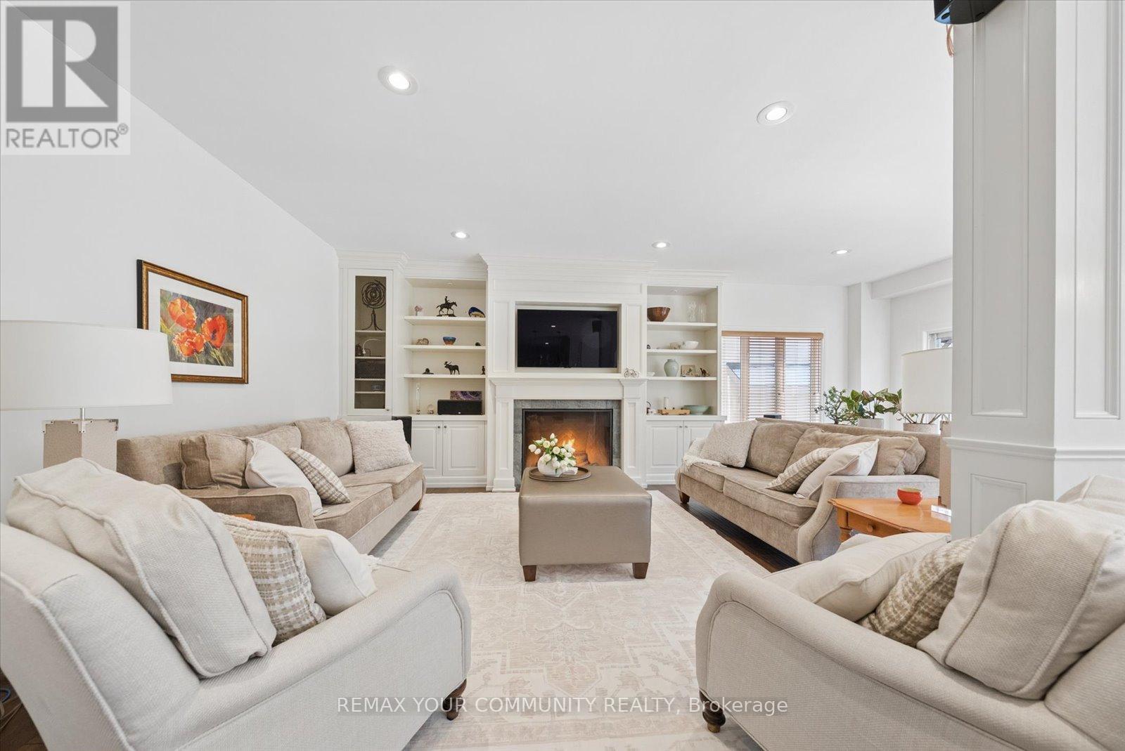 4 Marinucci Court, Richmond Hill, Ontario  L4C 0M3 - Photo 12 - N13090310