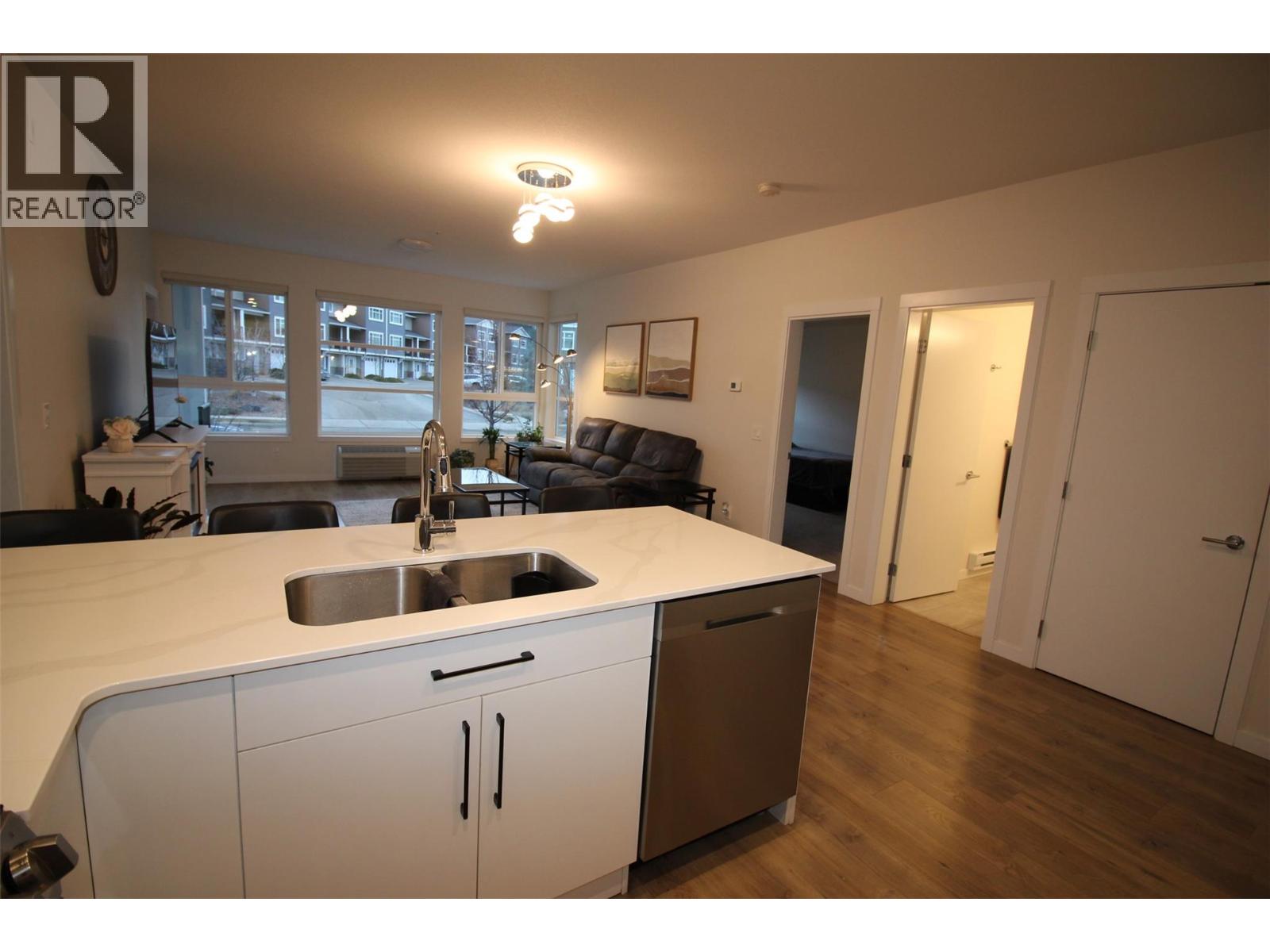 1880 Hugh Allan Drive Unit# 204, Kamloops, British Columbia  V1S 0E8 - Photo 13 - 10387952