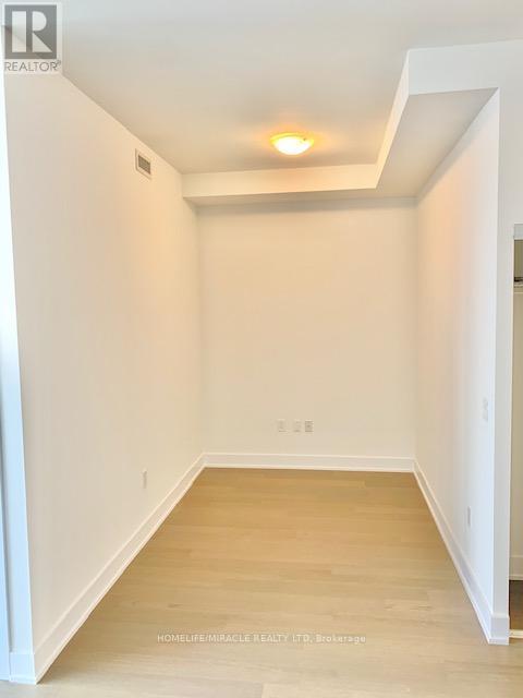 Lph01a - 30 Shore Breeze Drive, Toronto, Ontario  M8V 0J1 - Photo 16 - W12979844